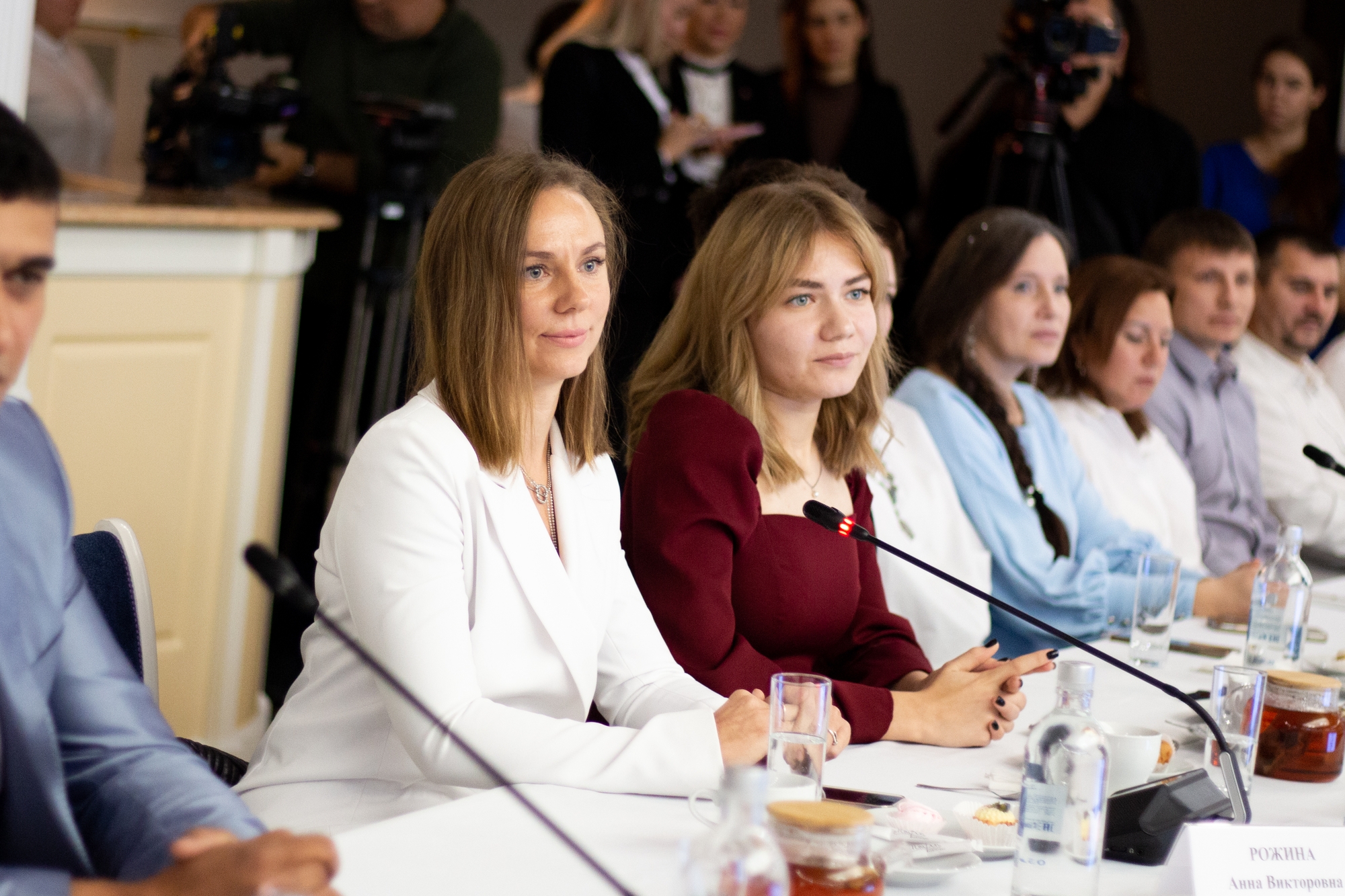 Встреча с финалистами губернаторского конкурса «Лидеры Дона 2023» и награждение победителей