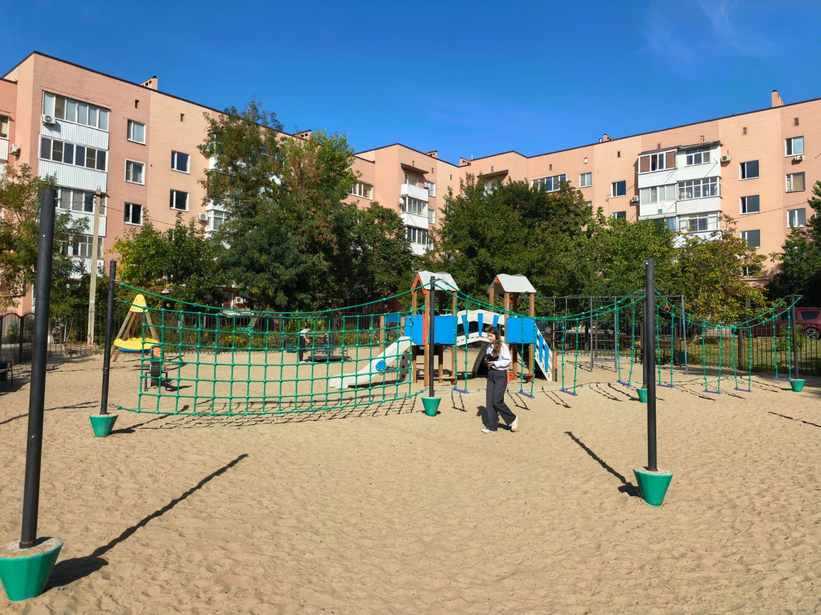 В Усть-Донецком районе открылись четыре новые детские площадки в рамках программы «Территория детства»