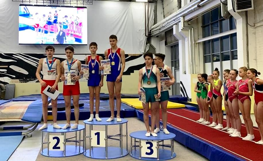 Донские спортсмены завоевали 27 медалей чемпионата России по прыжкам на батуте