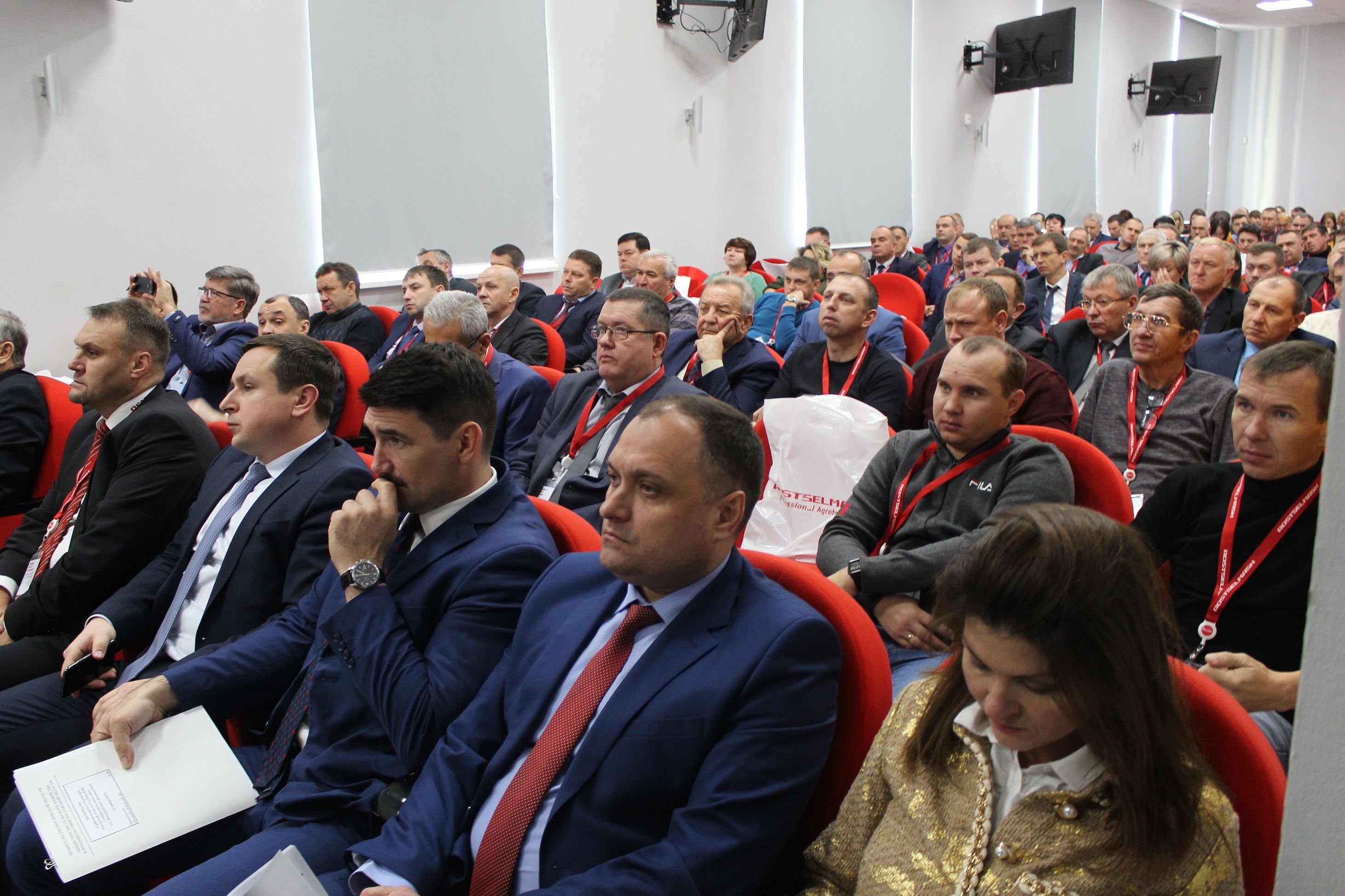 Донские аграрии обновляют машинно-тракторный парк с помощью средств господдержки