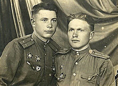 В военные годы