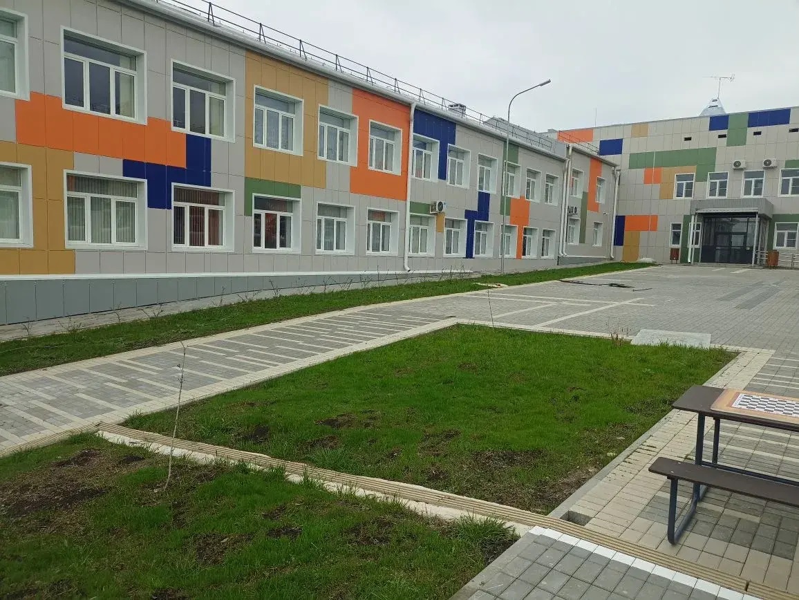 В Красном Сулине завершено строительство пристройки на 100 мест к школе №2