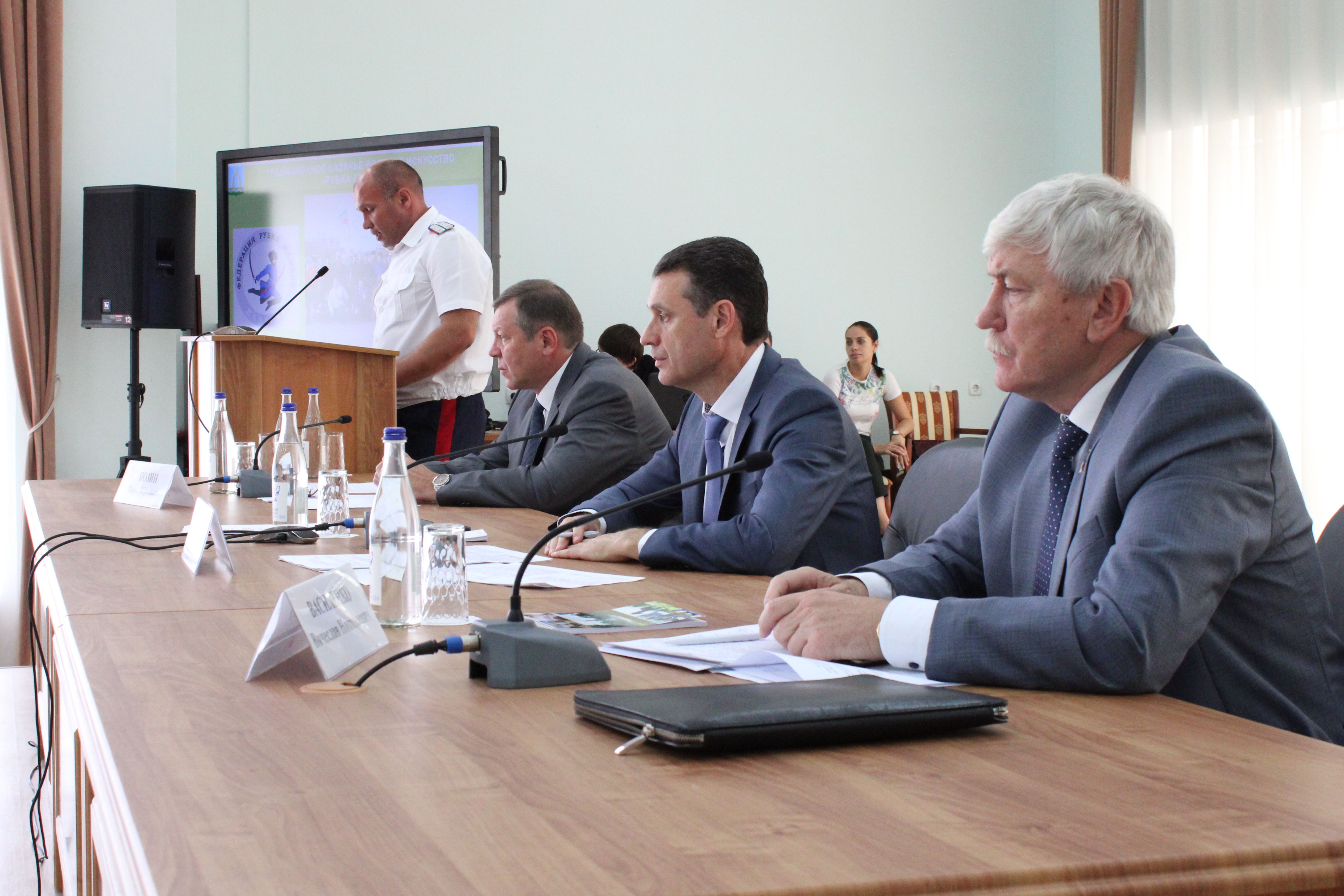 Волжская городская дума. Батайская дума. Донской парламент. Депутаты батайска. Батайский депутат зейтляев.