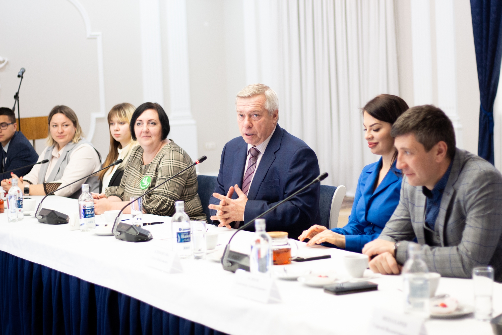 Встреча с финалистами губернаторского конкурса «Лидеры Дона 2023» и награждение победителей