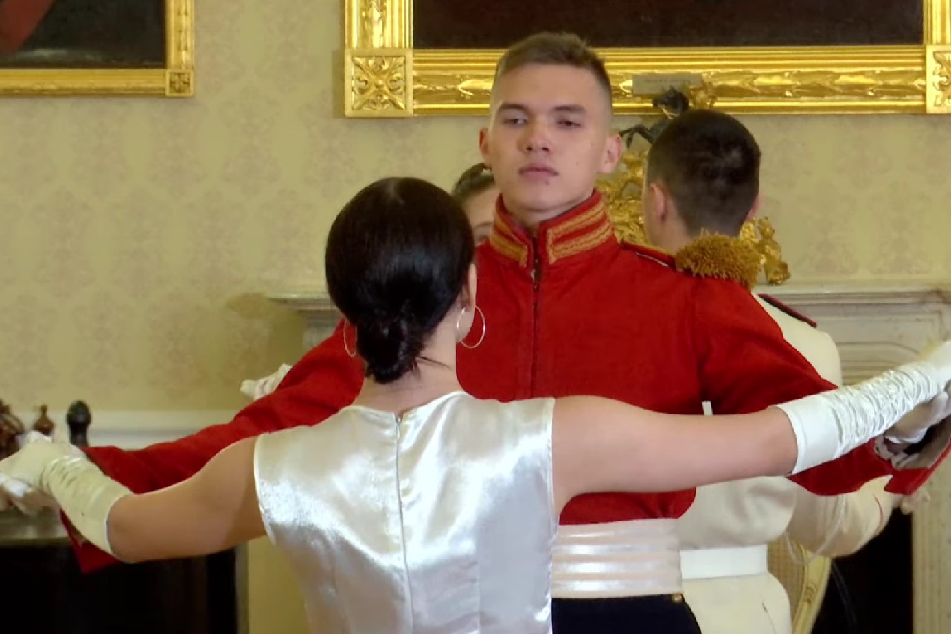 Историко-театрализованный урок «Хвала тебе, наш «вихорь-атаман!» прошел в Атаманском дворце Новочеркасска