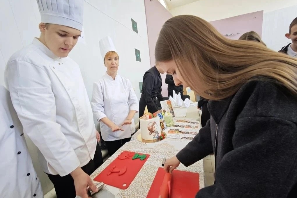 650 работодателей Дона предложили около 13 тысяч вакансий на Всероссийской ярмарке трудоустройства