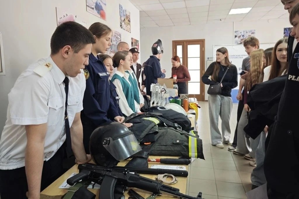 650 работодателей Дона предложили около 13 тысяч вакансий на Всероссийской ярмарке трудоустройства