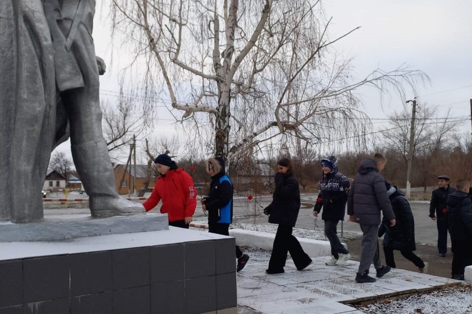 В День Неизвестного Солдата в Ростовской области проходят памятные мероприятия