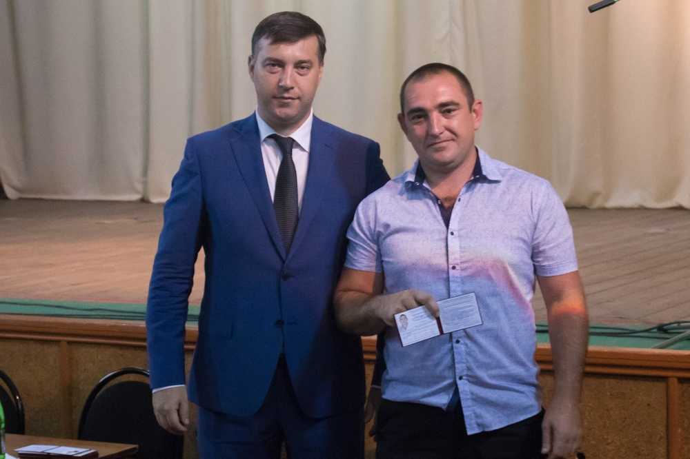 Вручение удостоверений общественного инспектора по охране окружающей среды  и объезд проблемных участков
