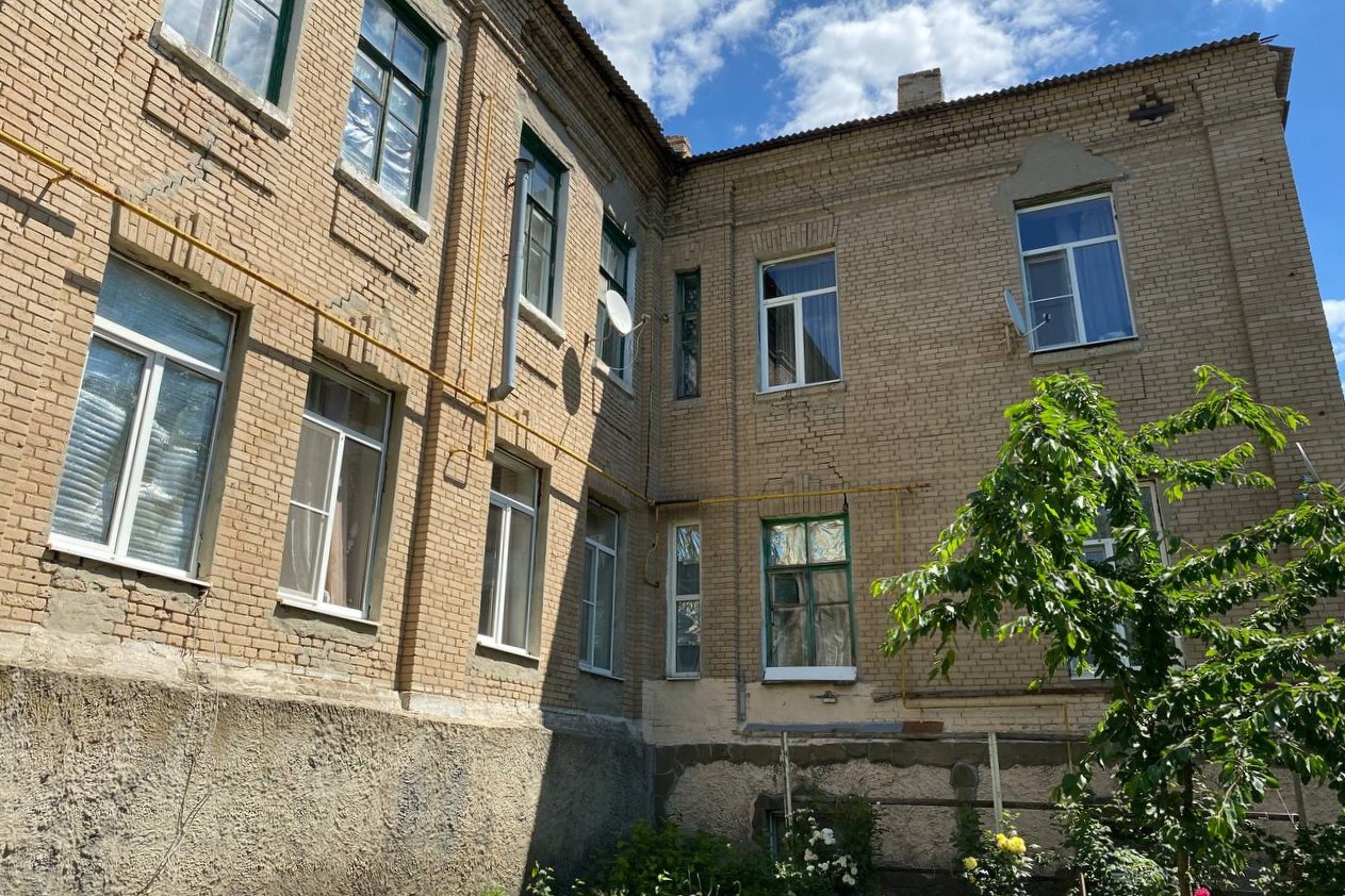 В Ростовской области с начала года из аварийного жилья переселено  1013 человек