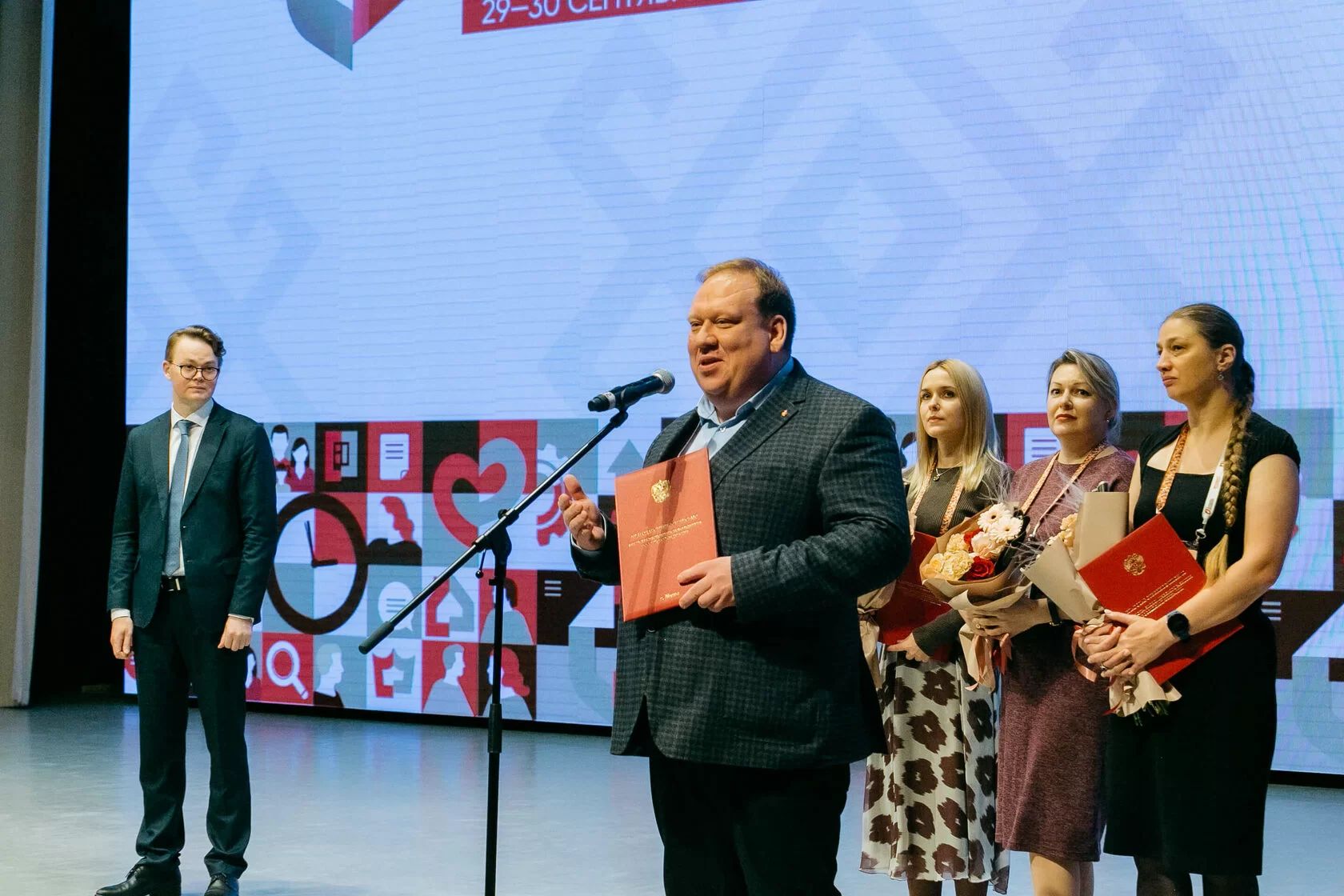 Донские МФЦ вновь признаны лучшими в стране
