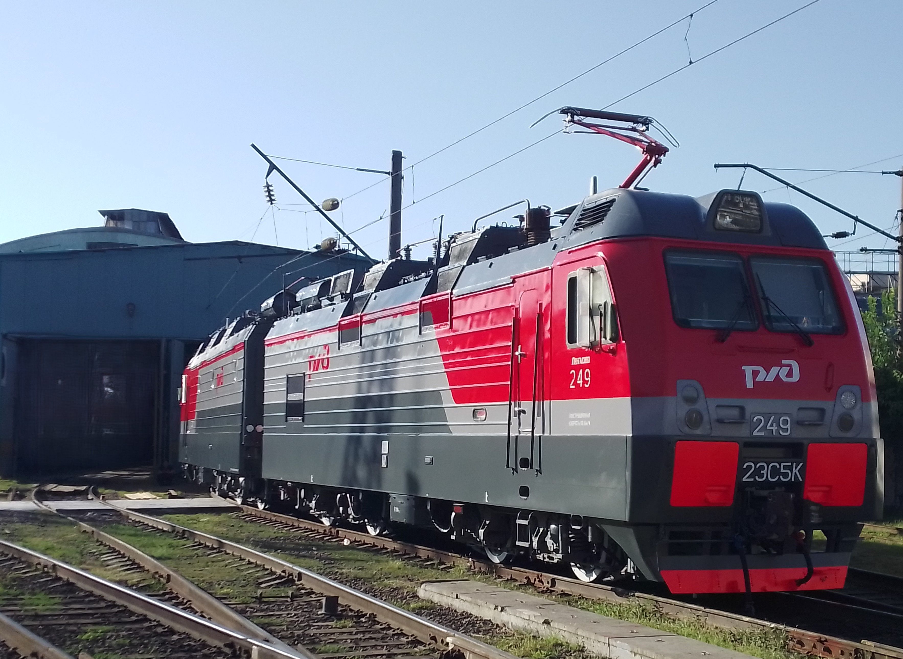 Ростовский ЭРЗ наращивает объемы ремонта электровозов