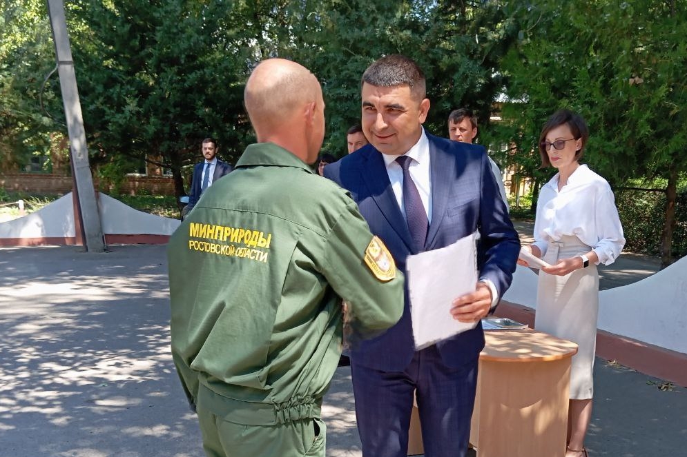 Новая партия спецтехники передана работникам лесного хозяйства Ростовской области