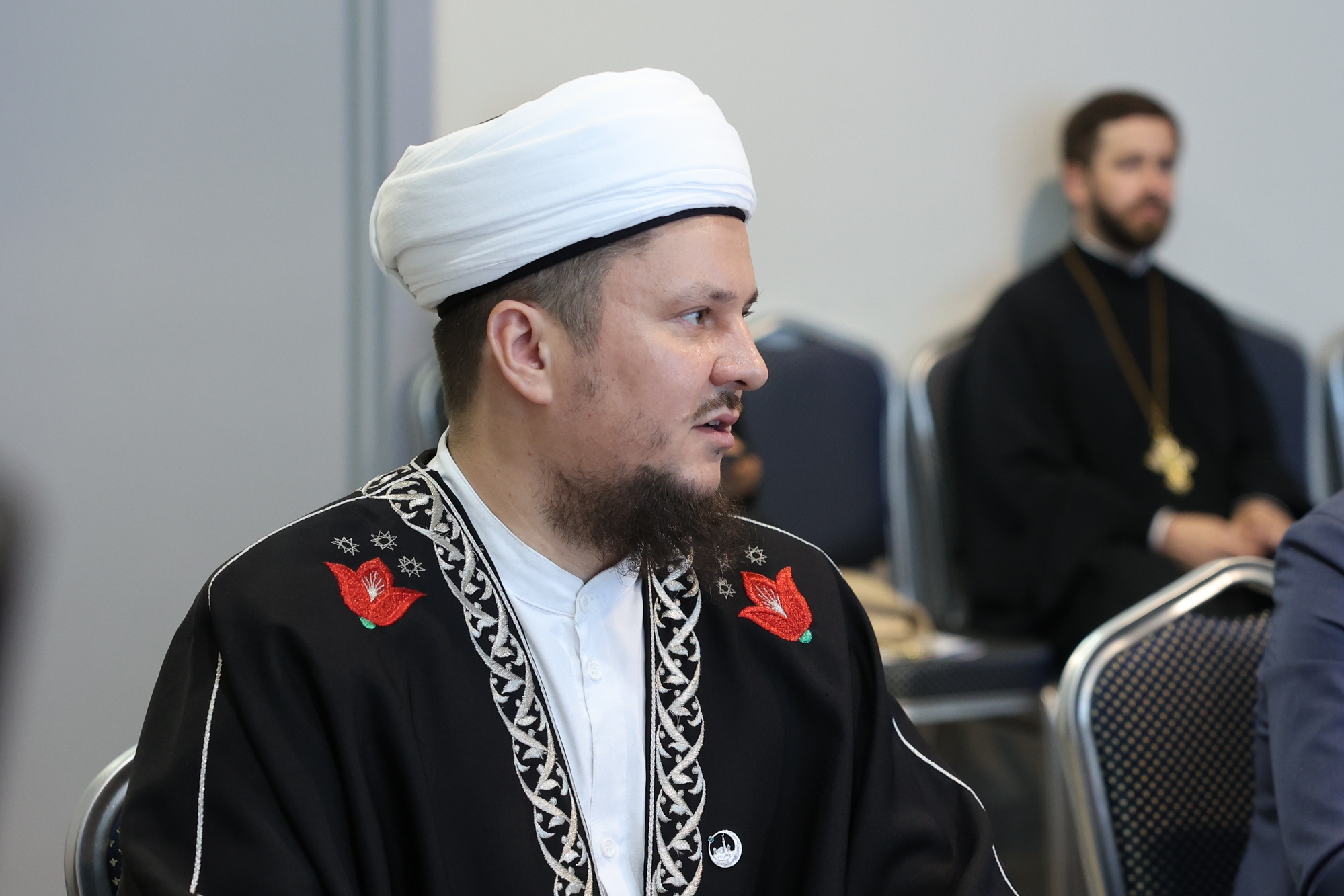 Юрий Слюсарь выразил слова поддержки главе донских мусульман