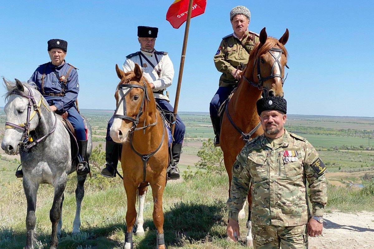 Конный переход, посвященный 80-летию Победы, прошел в Каменском районе