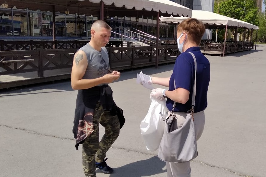 В дни майских выходных в донских городах раздадут 400 тысяч масок