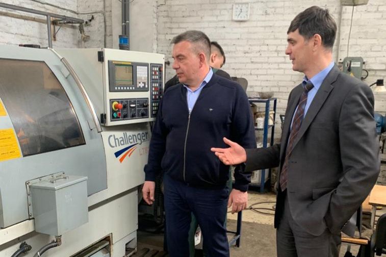 На донском предприятии разработали уникальное недеформируемое основание для весов