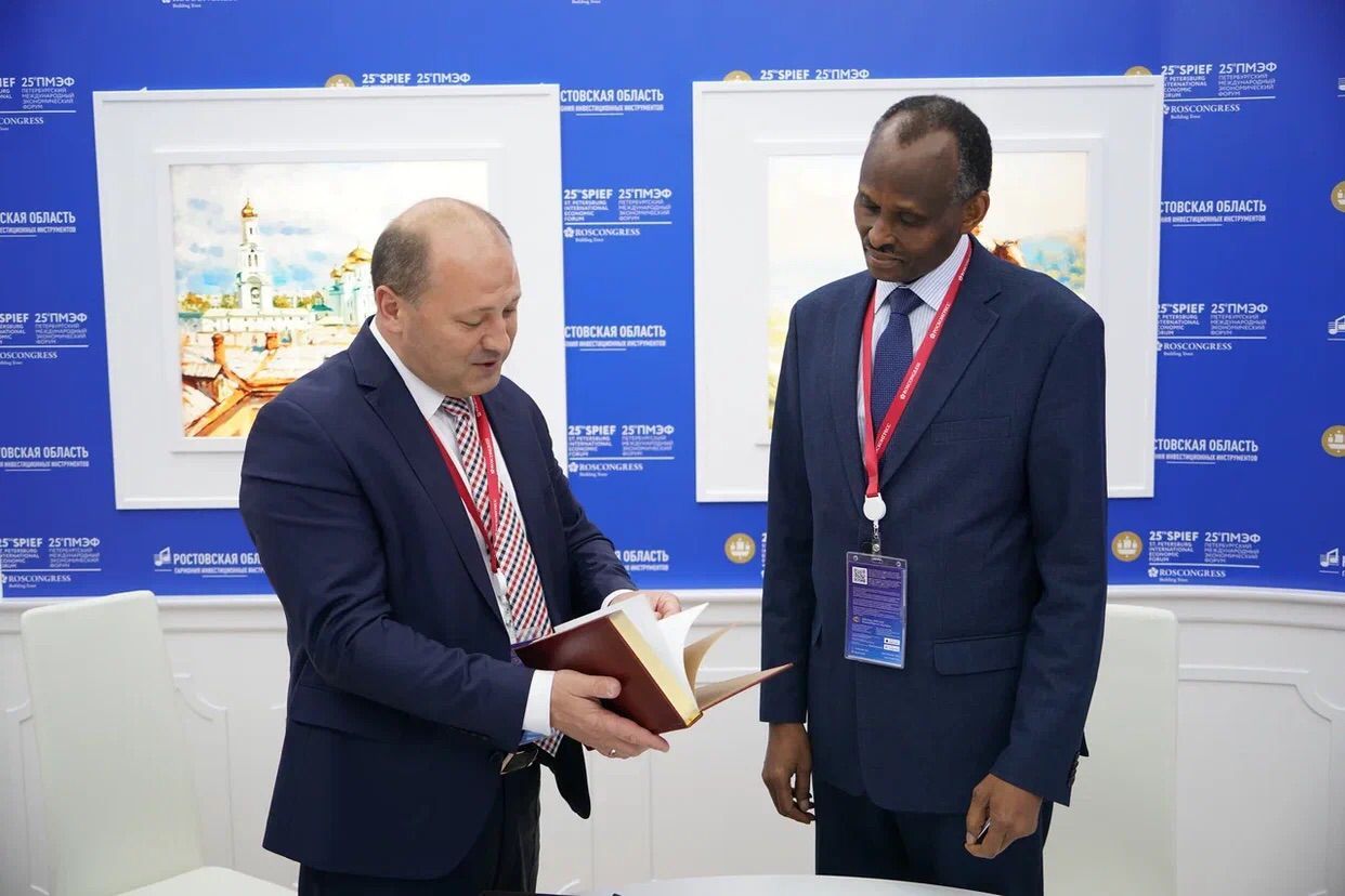 Донская делегация на ПМЭФ-2022 провела встречи с представителями Индии, Уганды и Египта